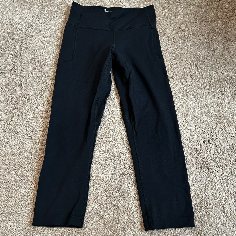 Under Armour Women’s Small Fitted Black Leggings with Pockets Athletic‎